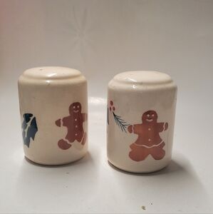 Gingerbread Holly Salt & Pepper Cinnamon Powdered Sugar Cocoa Shakers Christmas